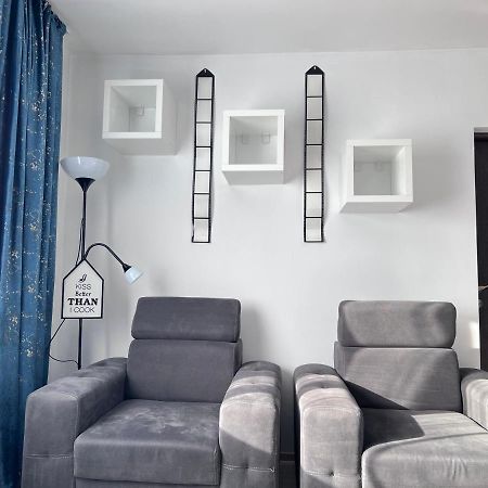 3 Rooms Apartment Palace View Iasi Exterior photo
