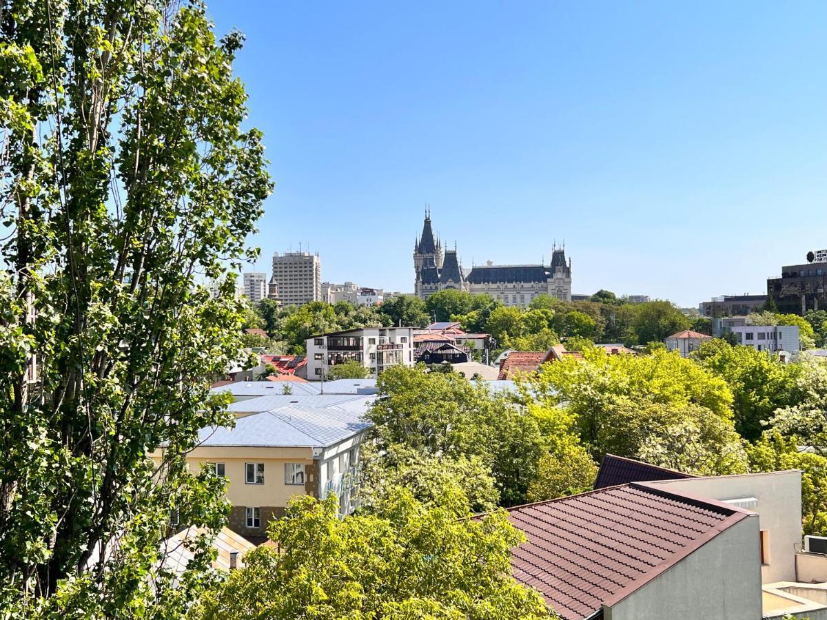 3 Rooms Apartment Palace View Iasi Exterior photo